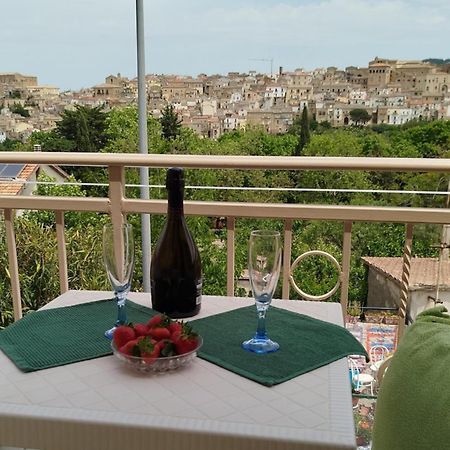 Comfort, Parcheggio E Balcone Su Tricarico In Basilicata, Io Sono Qui Bagian luar foto