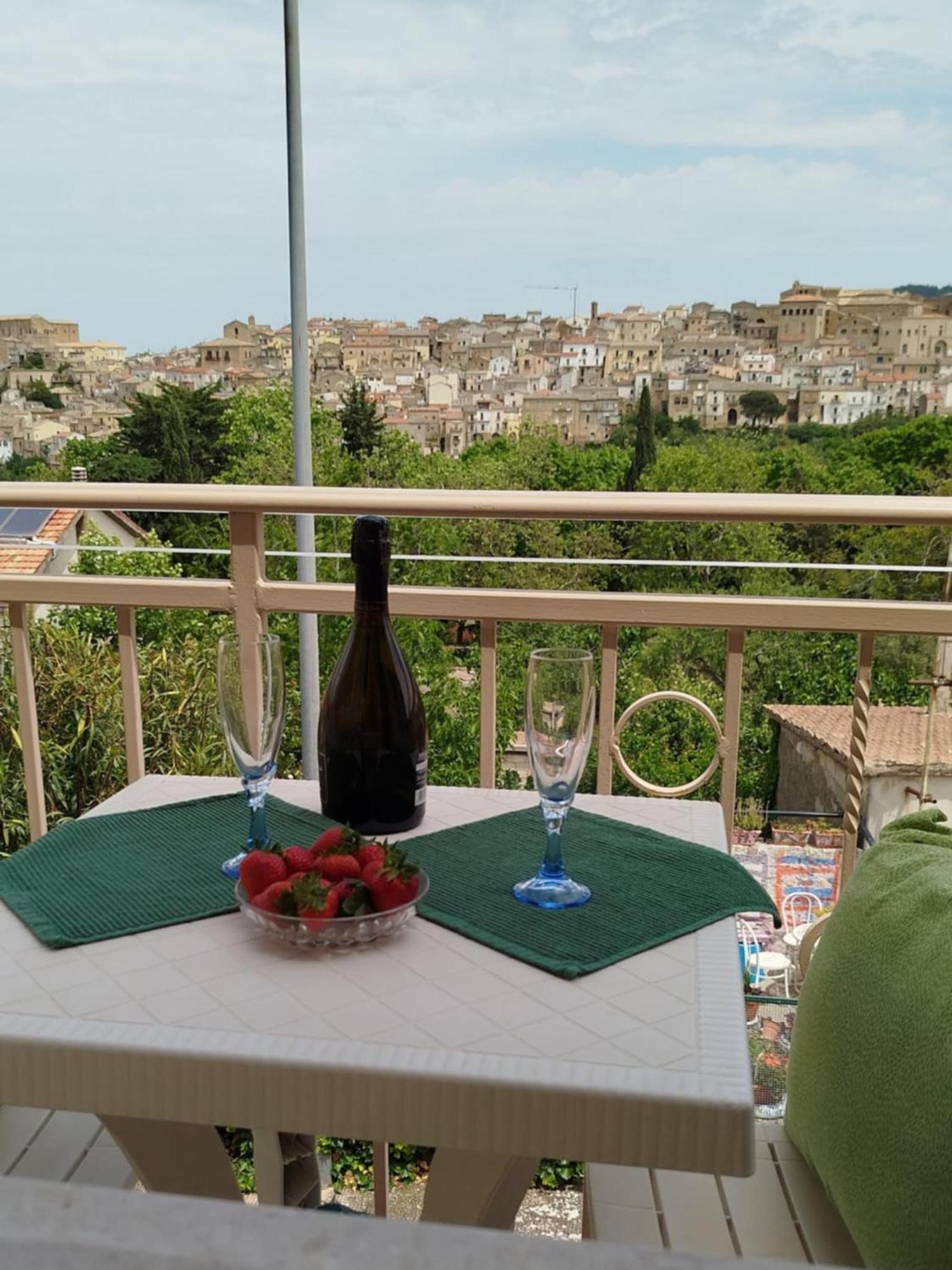 Comfort, Parcheggio E Balcone Su Tricarico In Basilicata, Io Sono Qui Bagian luar foto